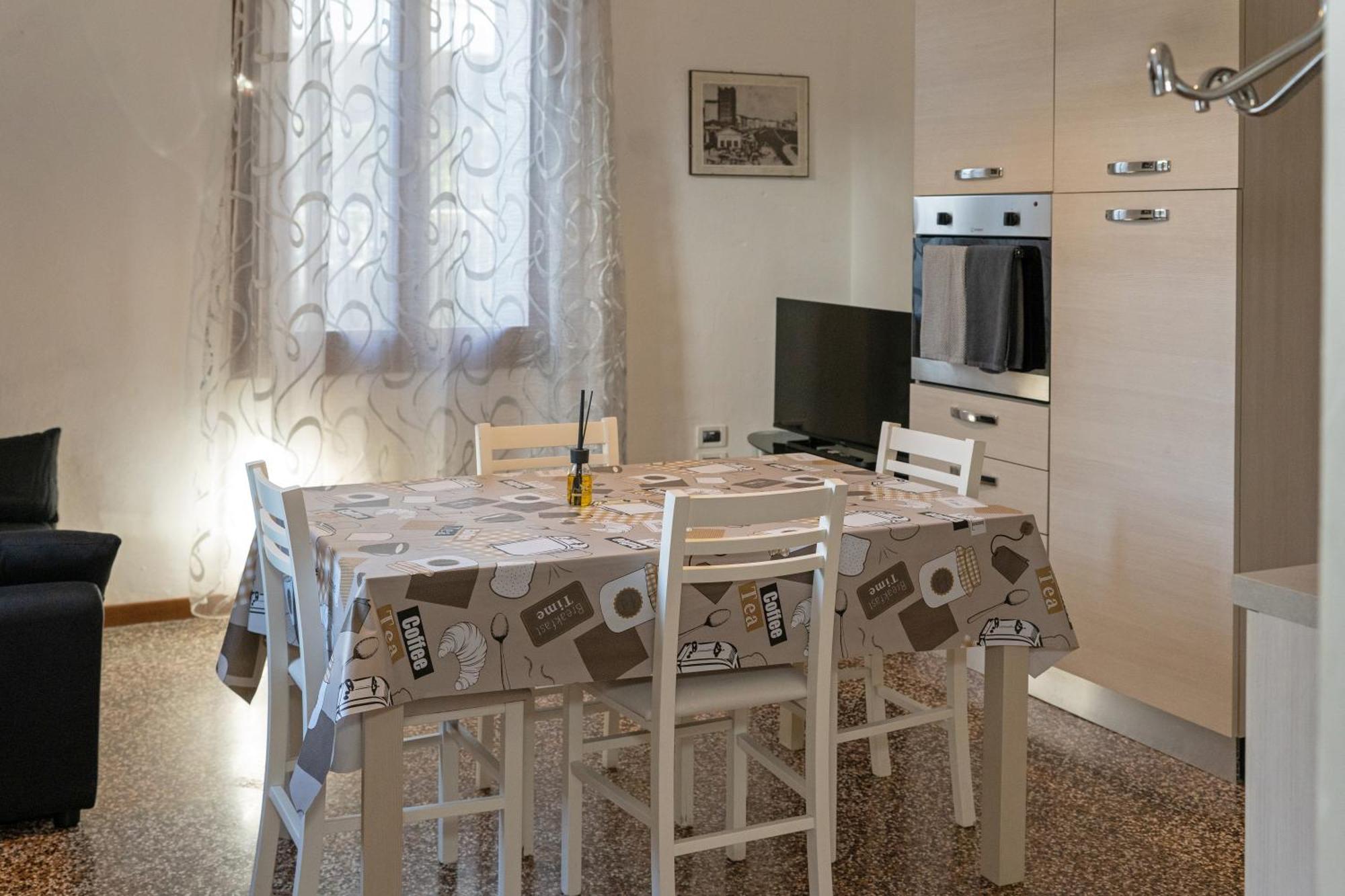 Civico 18 Bed and Breakfast Μπασάνο Ντελ Γκράπα Εξωτερικό φωτογραφία